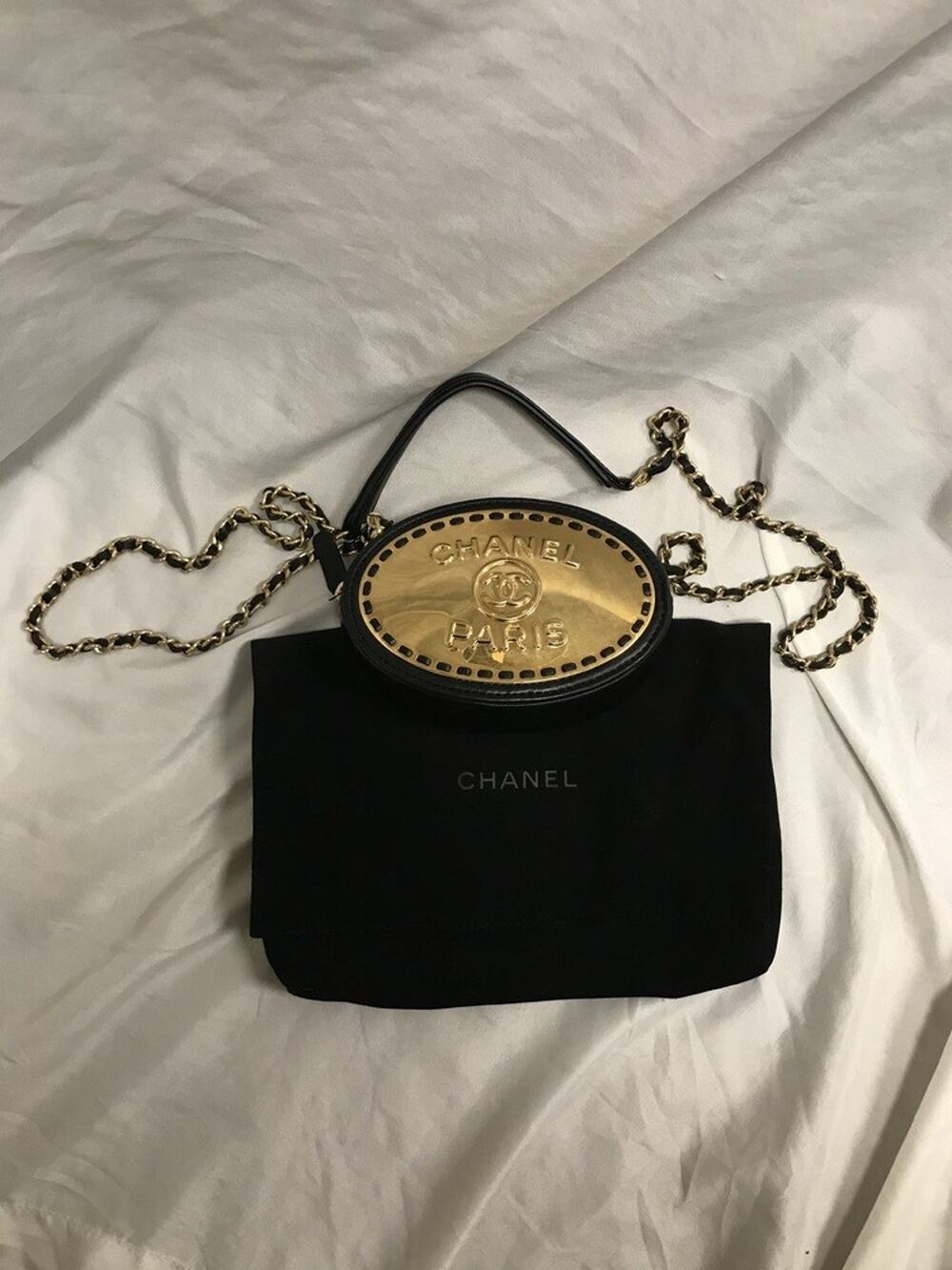 Chanel Logo Plate Oval Clutch With Chain Black/Gold PPSJKI 334206